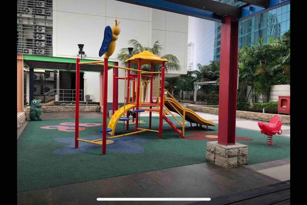 Central Park Residences Jakarta Exterior foto