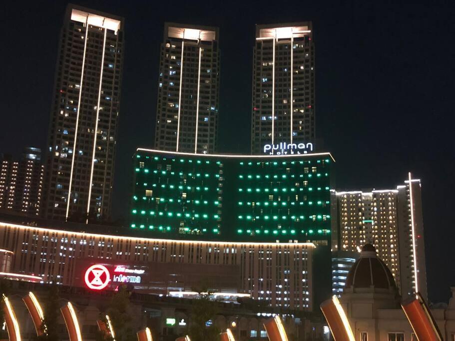 Central Park Residences Jakarta Exterior foto
